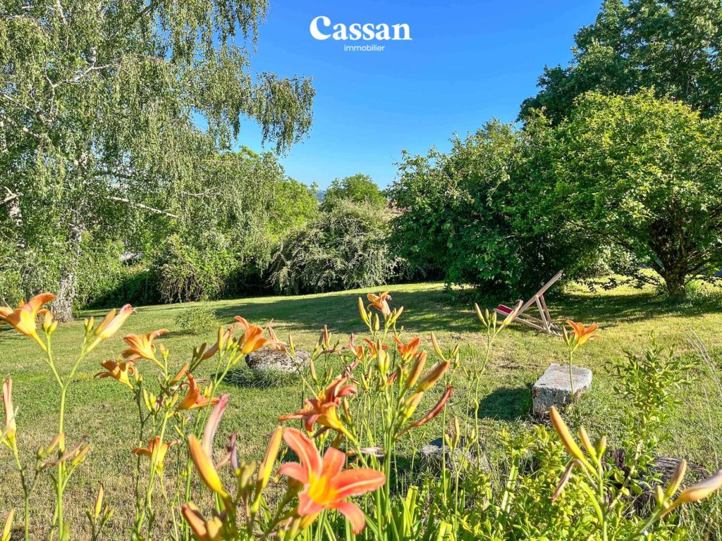 Jardin maison à vendre Maurs Cassan immobilier