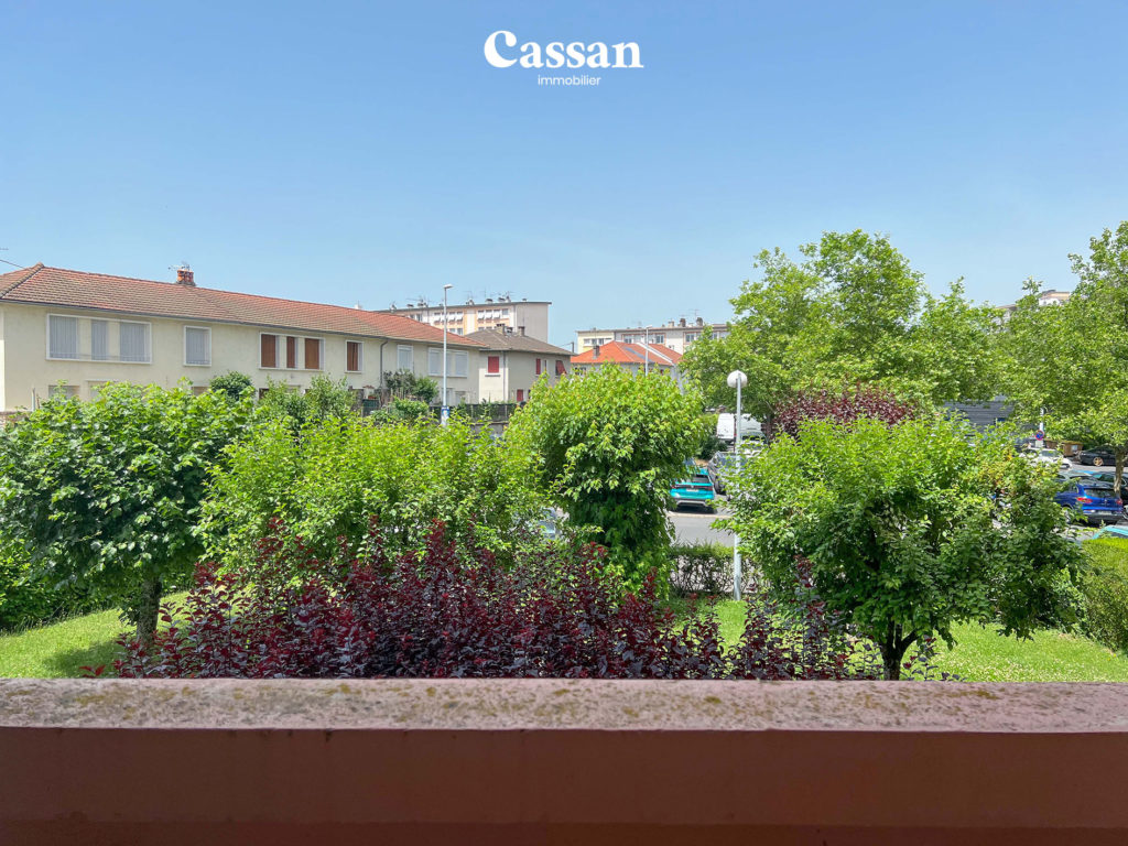 Balcon appartement à louer Aurillac Cassan immobilier