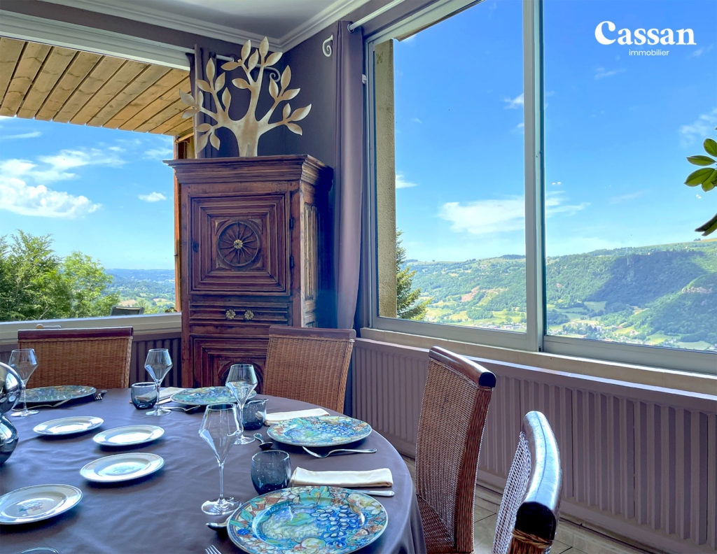 Auberge hôtel restaurant à vendre Cantal Aurillac Cassan immobilier