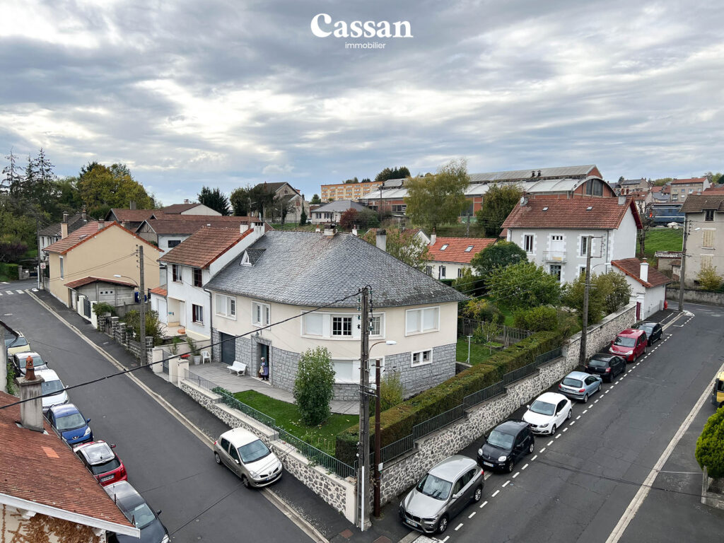 Vue appartement à vendre Aurillac Cassan immobilier