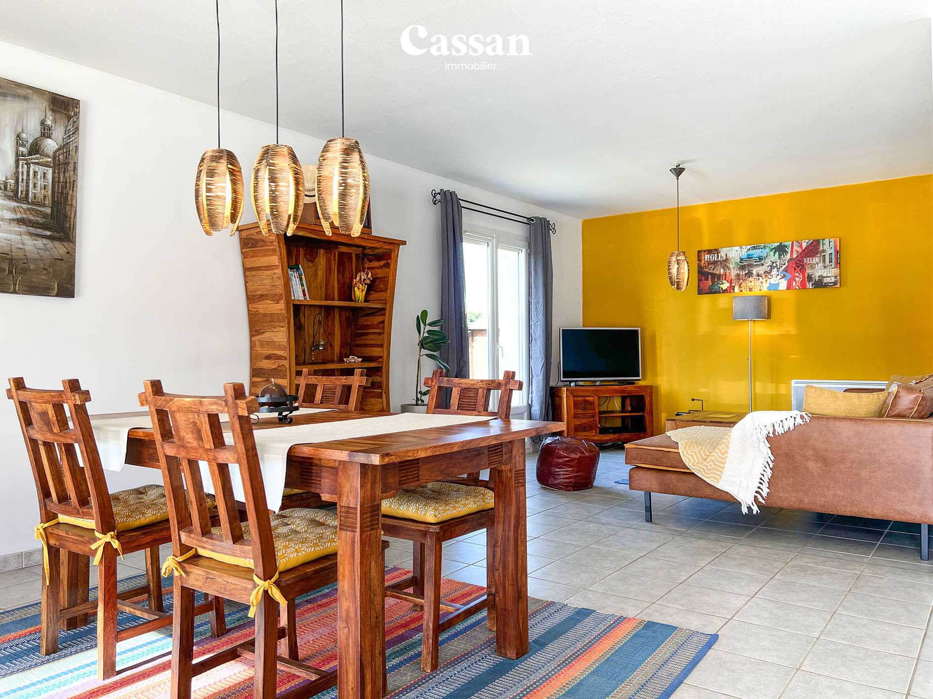 Séjour maison à vendre Crandelles Cassan immobilier
