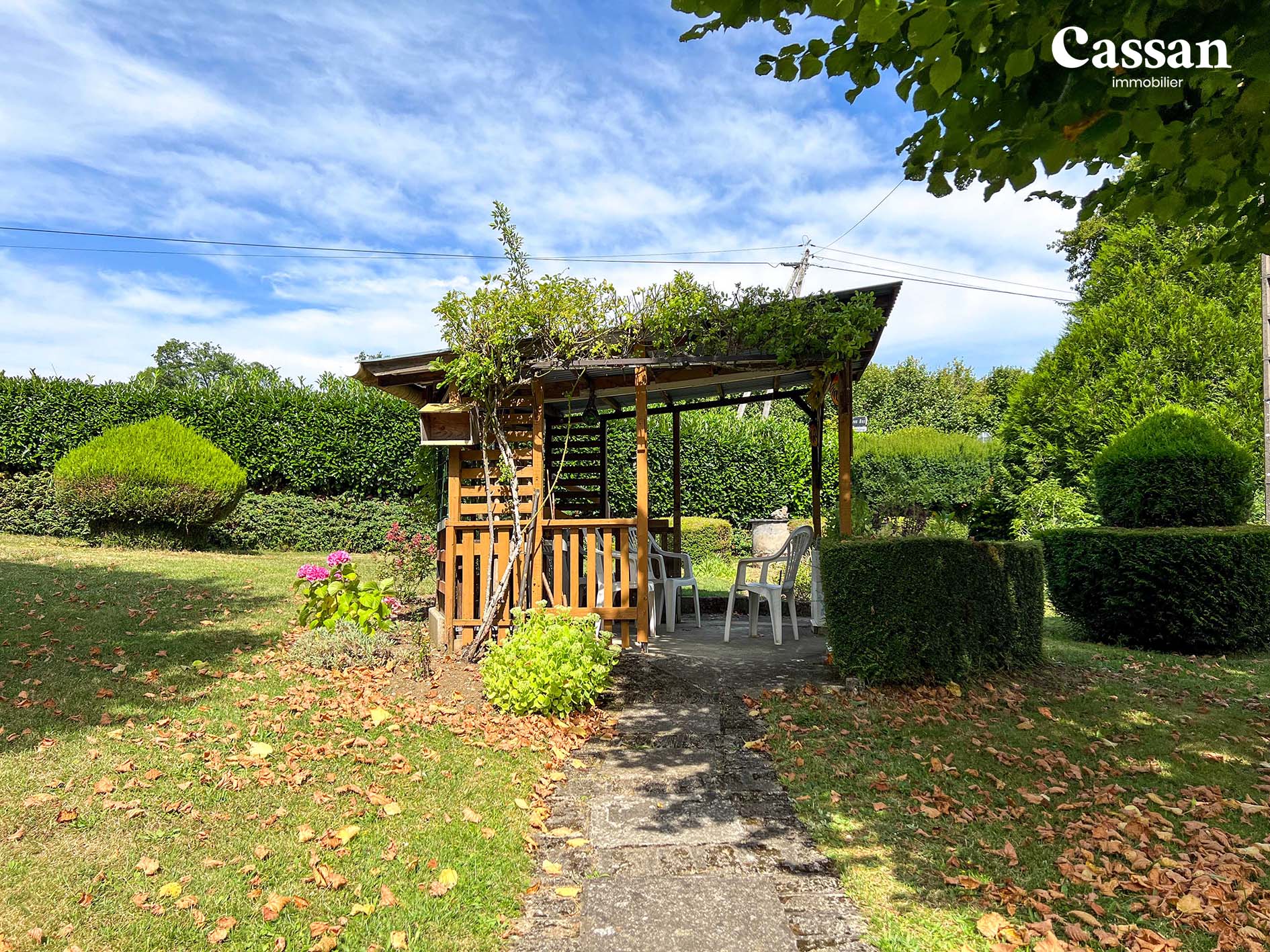 Jardin maison à vendre Sansac-de-Marmiesse Cassan immobilier