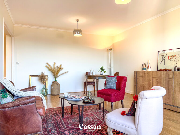 Séjour appartement à vendre Aurillac Cassan immobilier agence immobilière