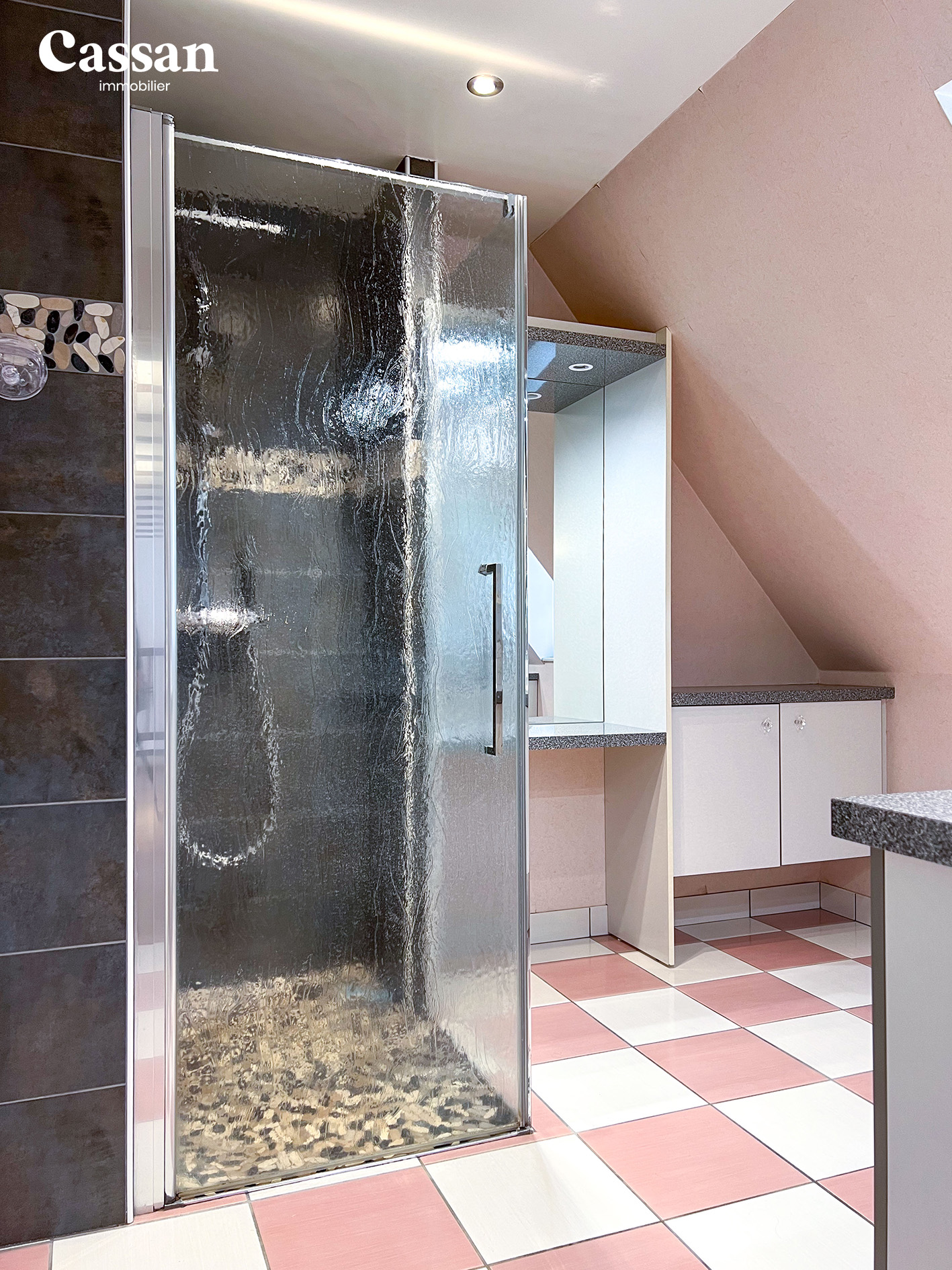 Salle de bain maison à vendre Sansac de Marmiesse Cassan immobilier