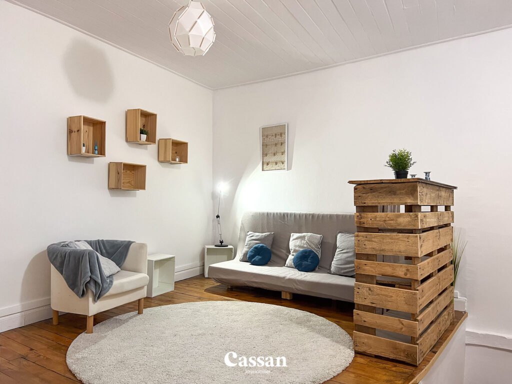 Bureau mezzanine maison à vendre Aurillac Cassan immobilier agence immobilière