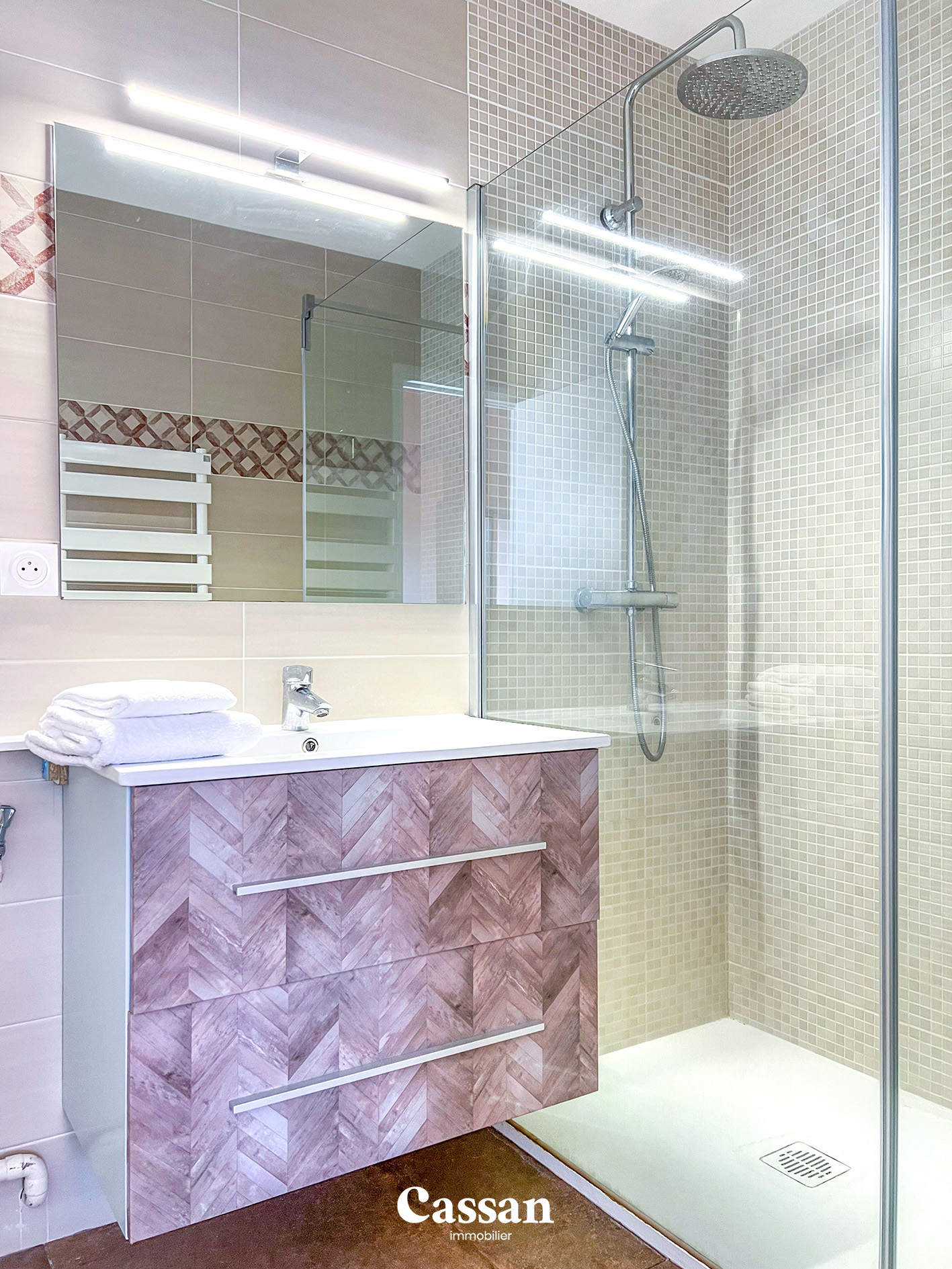 Salle de bain appartement à vendre Aurillac Cassan immobilier