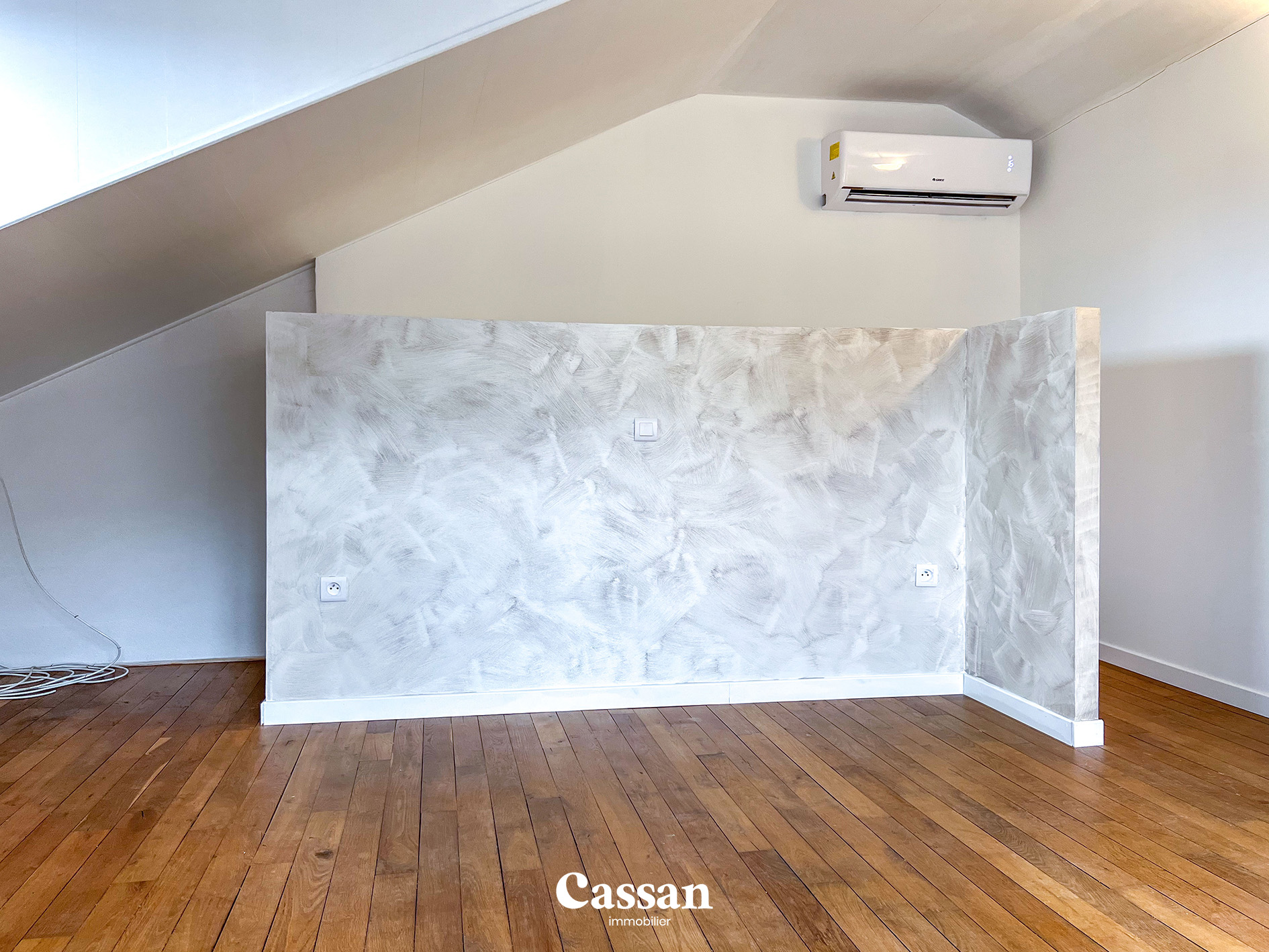 Chambre maison à vendre Cassan immobilier Boisset