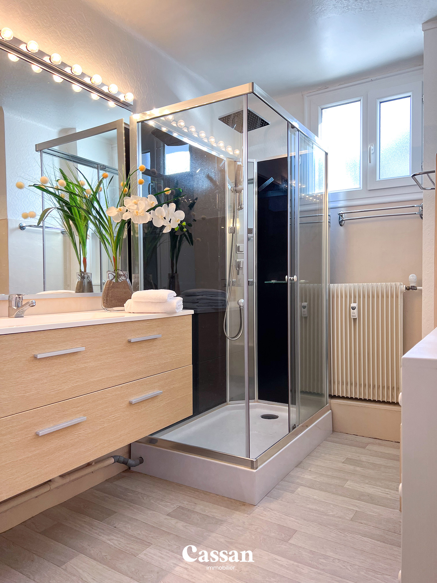 Salle de bain appartement à vendre Aurillac Cassan immobilier agence immobilière