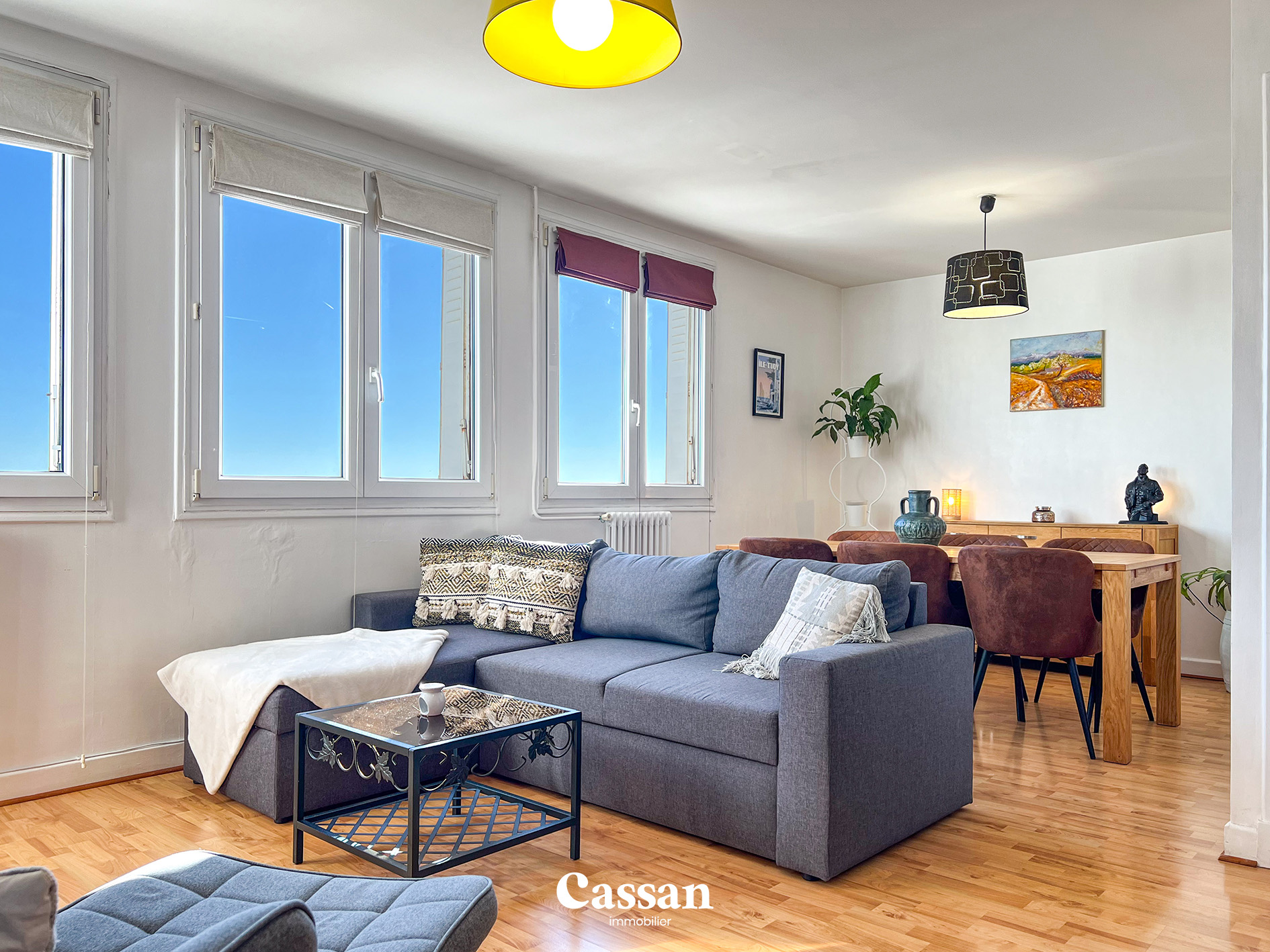Salon appartement à vendre Aurillac Cassan immobilier agence immobilière