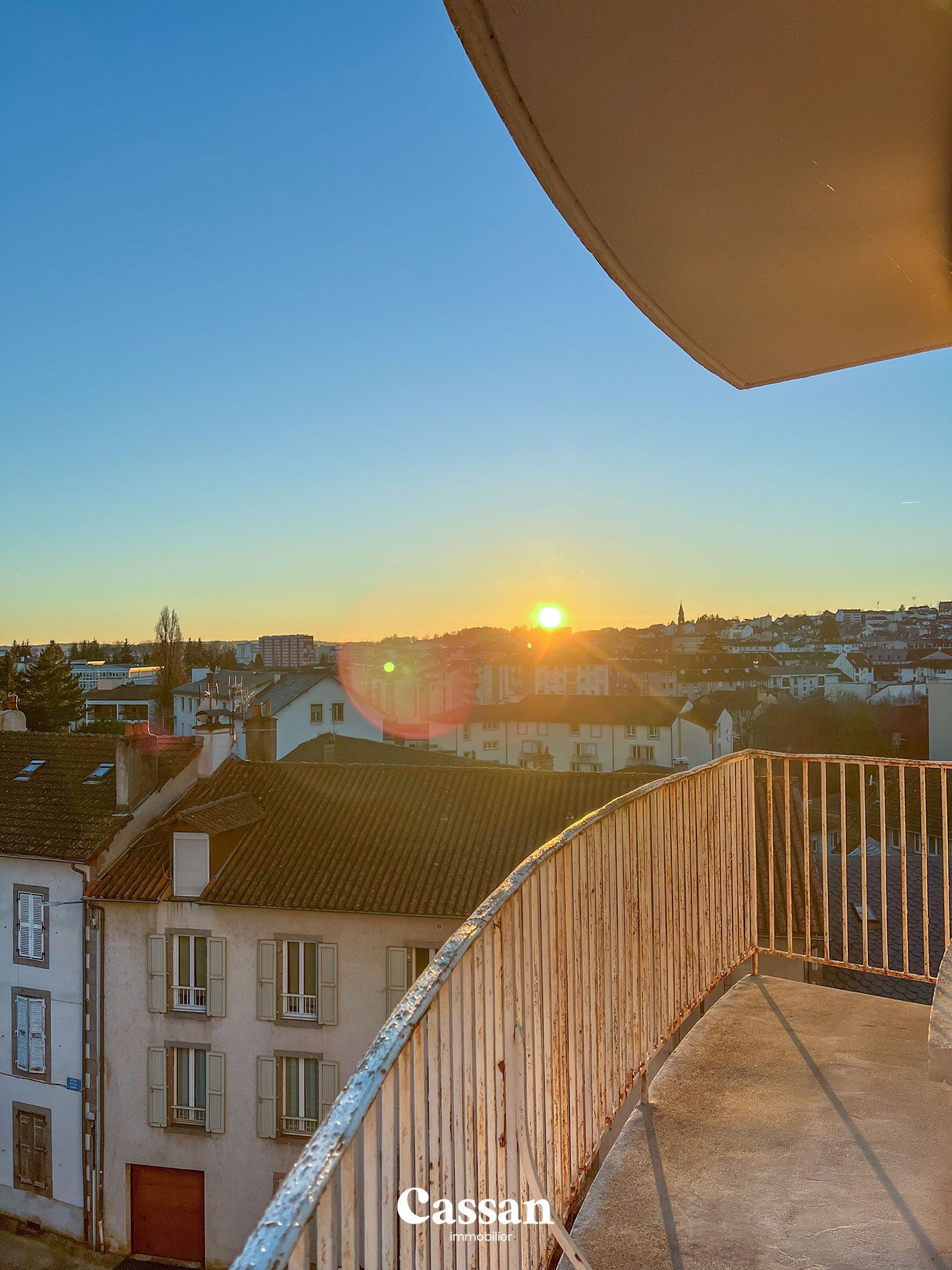 Balcon vue appartement à vendre Aurillac Cassan immobilier agence immobilière