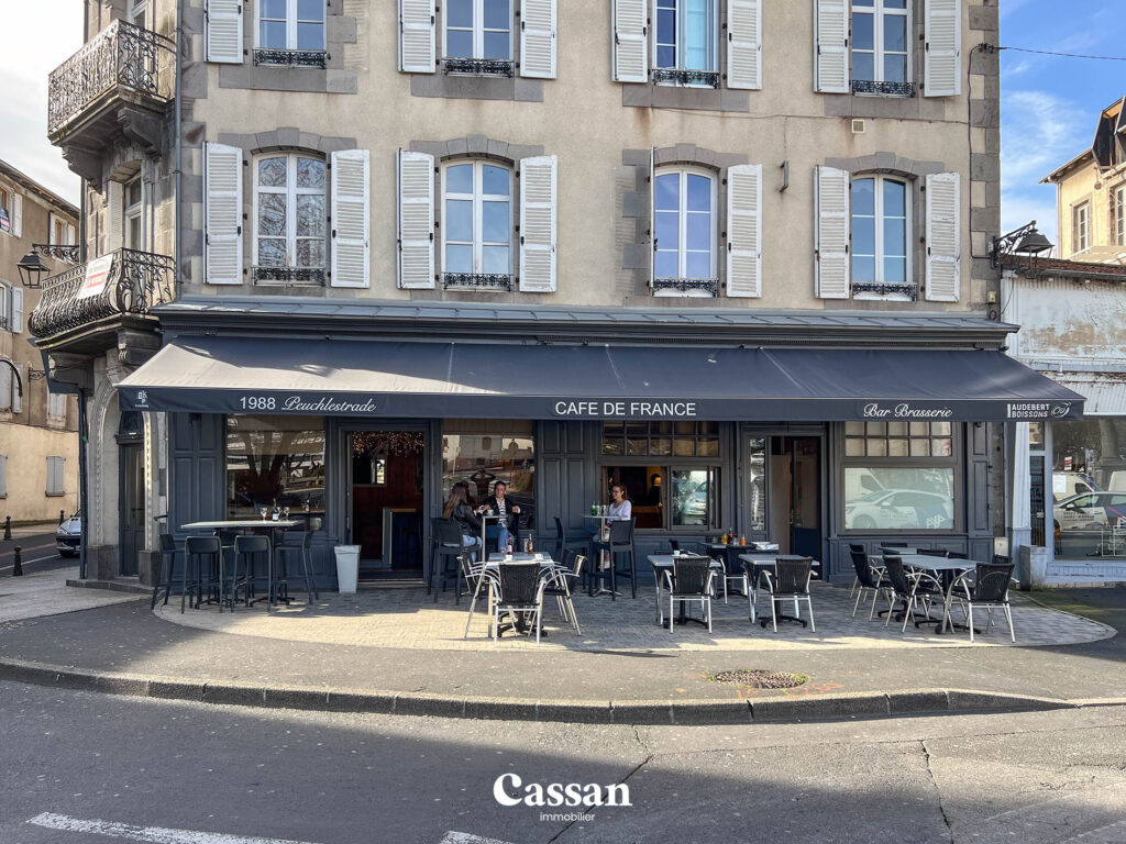 Commerce bar brasserie à vendre Aurillac Cassan immobilier agence immobilière Cantal Auvergne