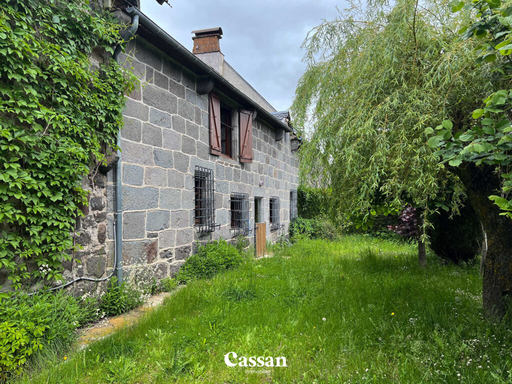 Maison à vendre Neussargues en Pinatelle Cassan immobilier agence immobilière