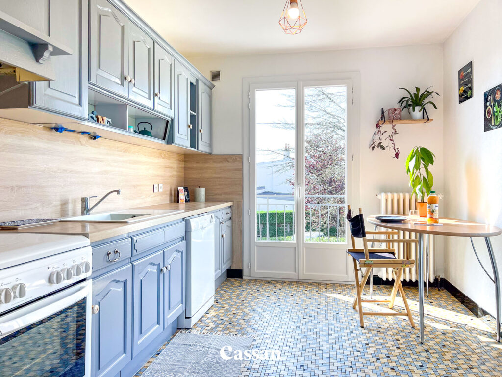 Cuisine maison à vendre Aurillac Cassan immobilier agence immobilière