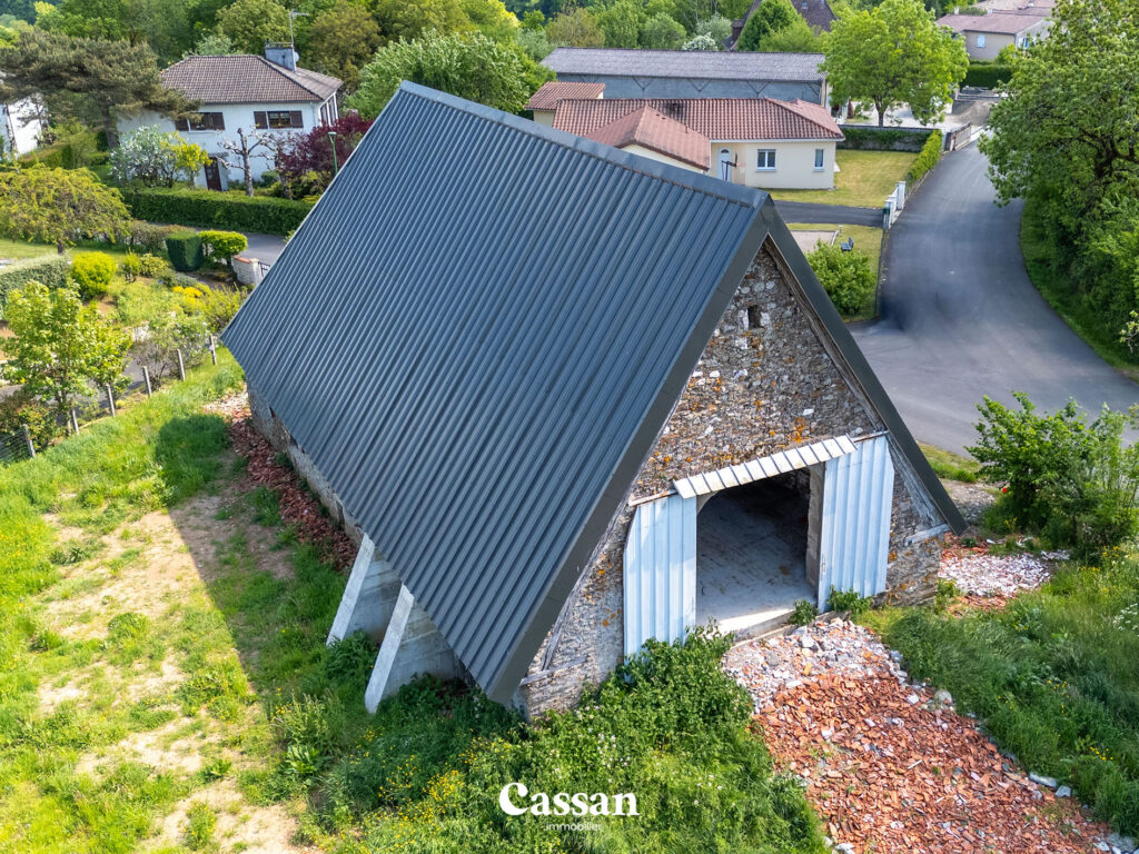 Vue drone grange à vendre Aurillac Cassan immobilier agence immobilière