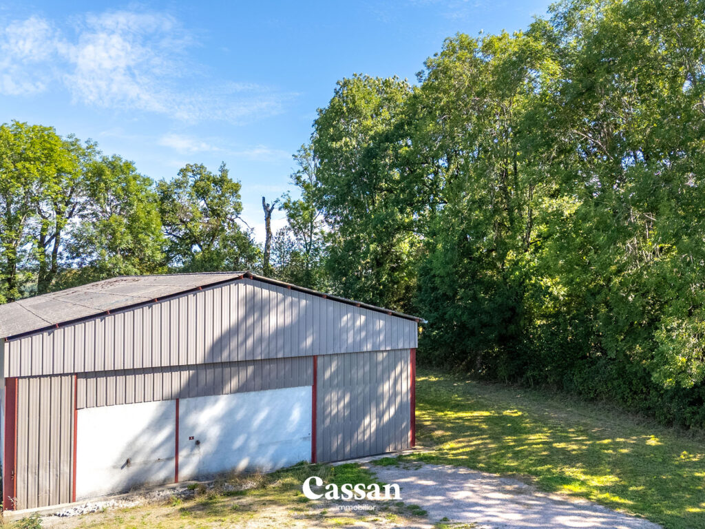 Dépôt à vendre Puézac Cassan immobilier agence immobilière Aurillac