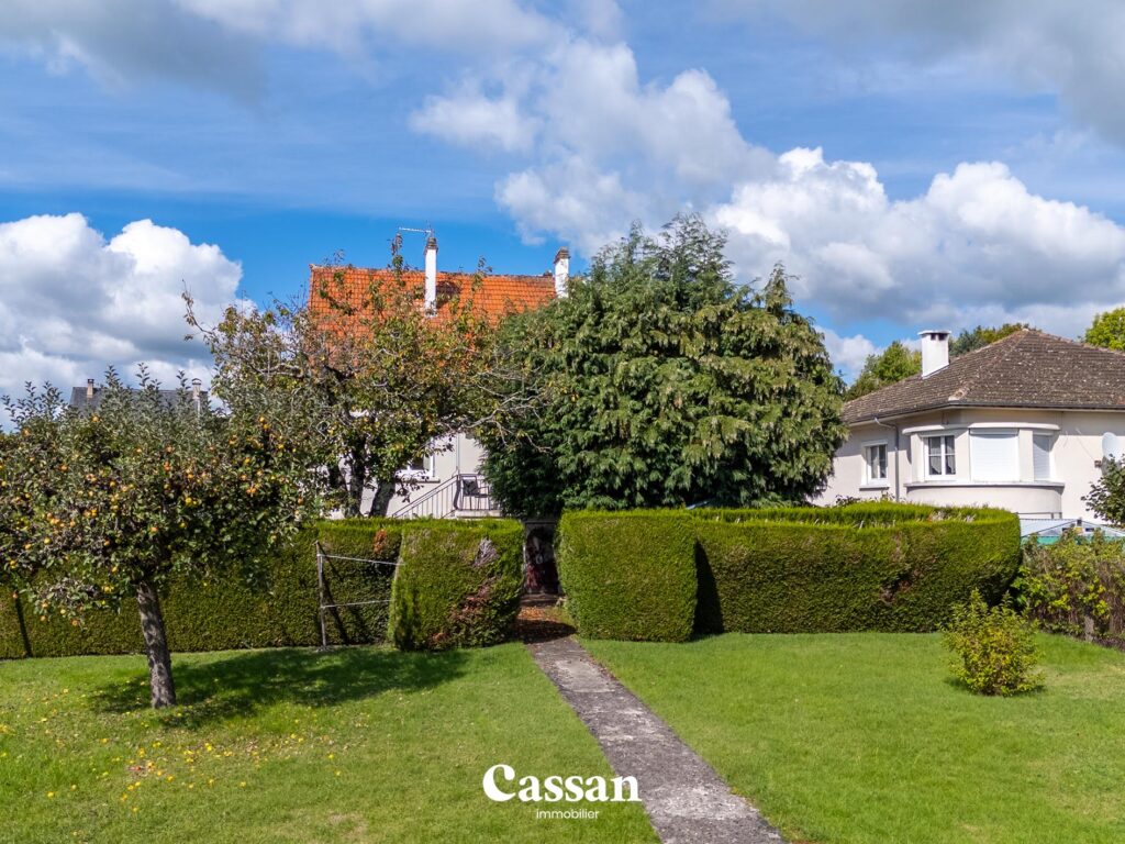 Maison à vendre Jussac Cassan immobilier agence immobilière Aurillac