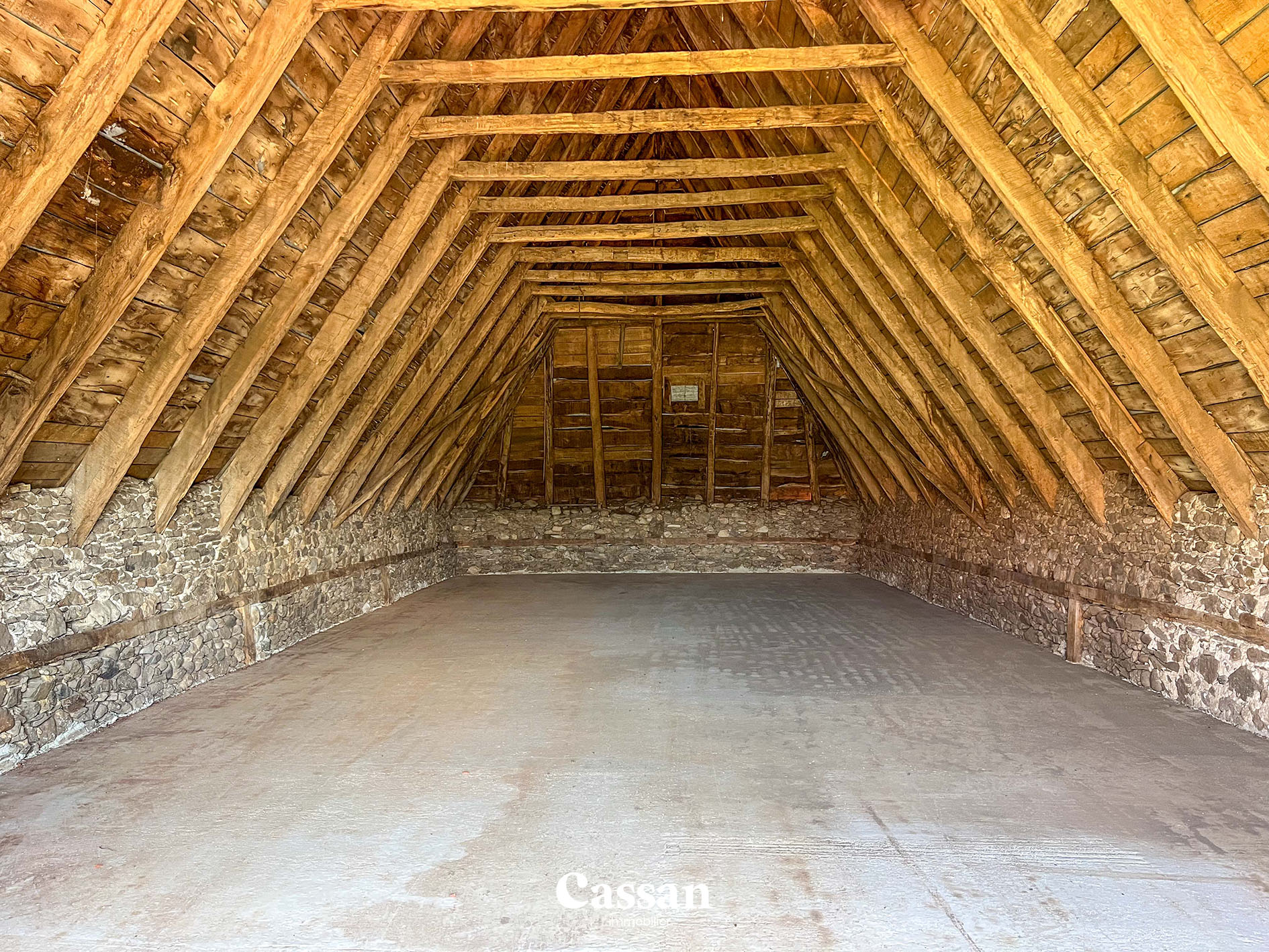 Grange à vendre Bex Ytrac agence immobilière Aurillac