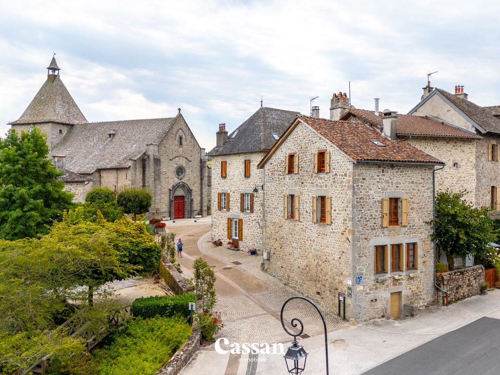 Maison à vendre Marcolès agence immobilière Aurillac