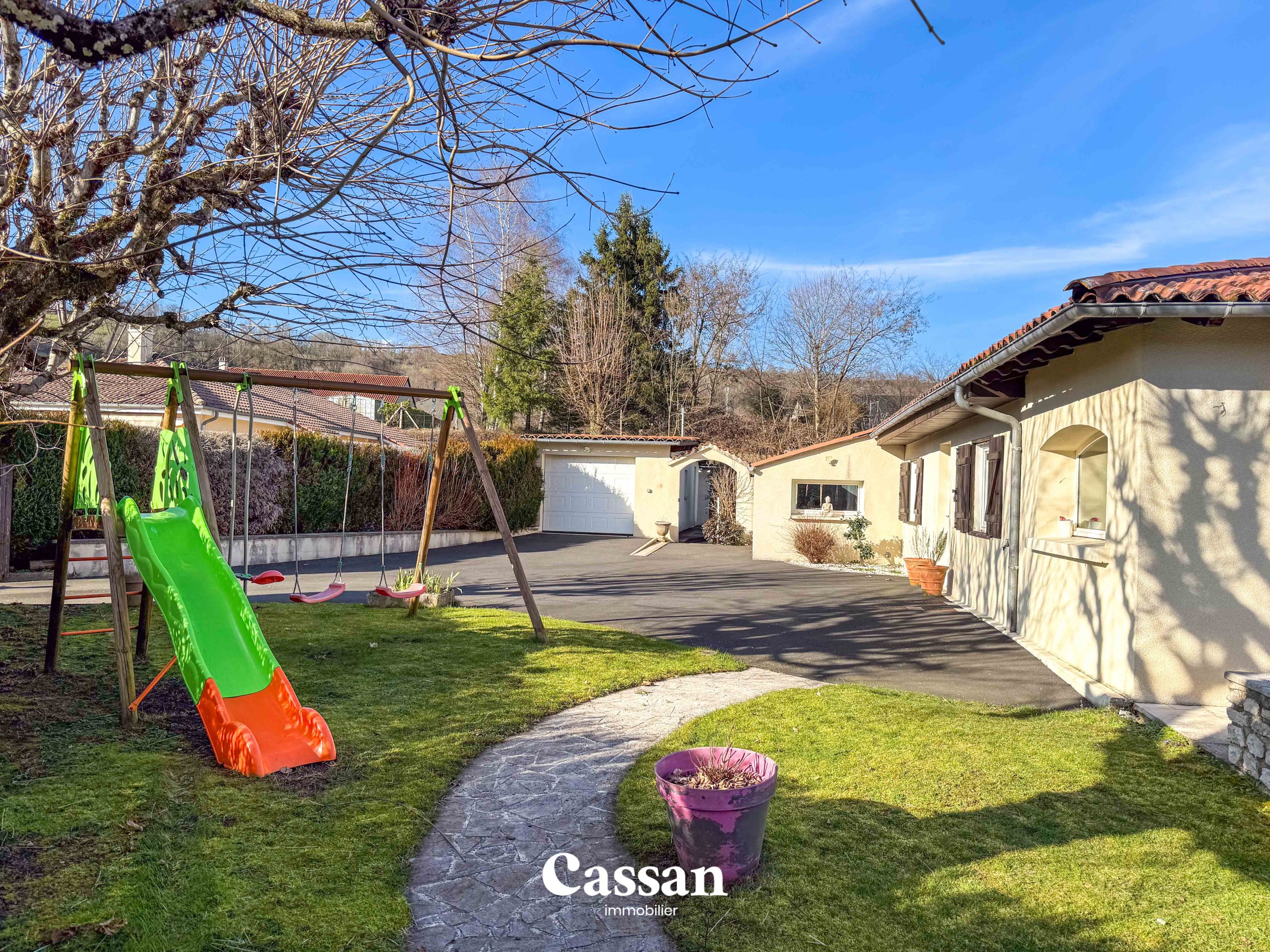 Maison à vendre - Arpajon - Cassan immobilier Agence Immobilière Aurillac