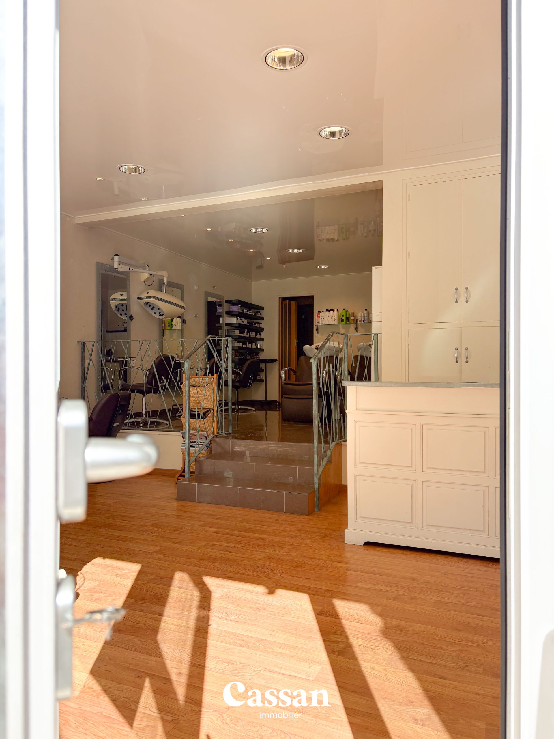 salon de coiffure - Cassan Immobilier