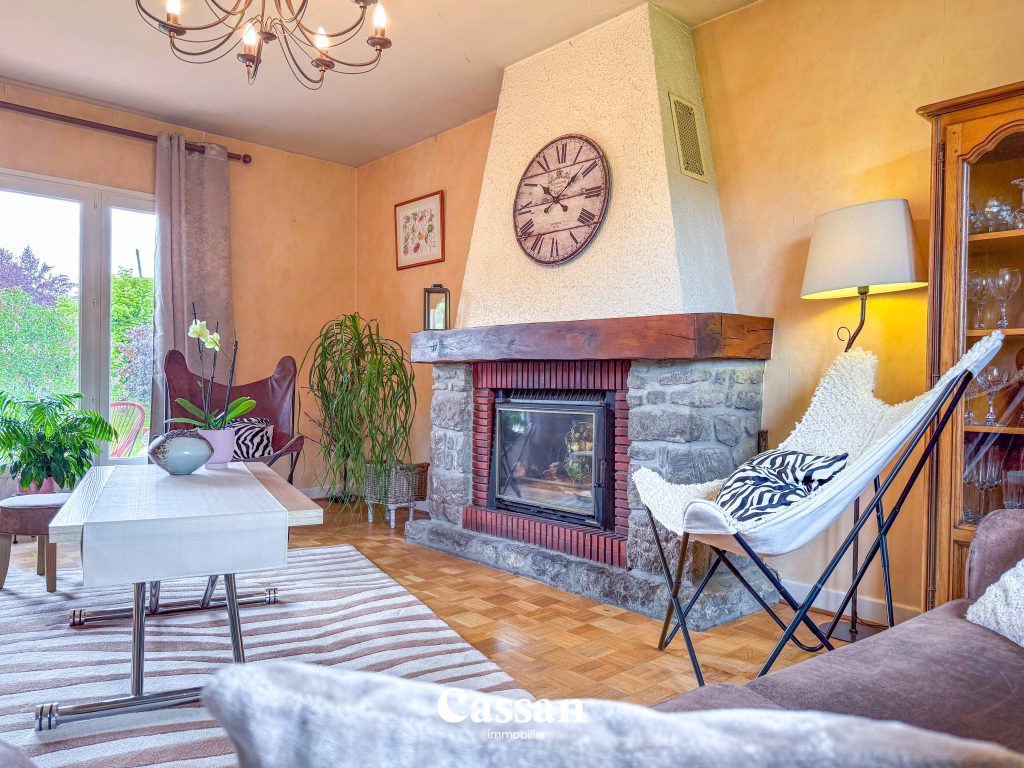 Maison à vendre - Escanis - Cassan immobilier Agence Immobilière Aurillac
