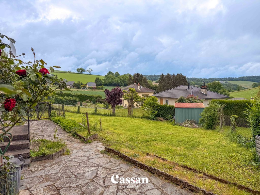 Maison à vendre - Montsalvy - Cassan immobilier Agence Immobilière Aurillac