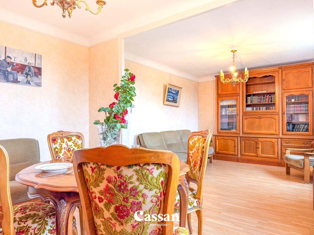 Maison à vendre - Montsalvy - Cassan immobilier Agence Immobilière Aurillac